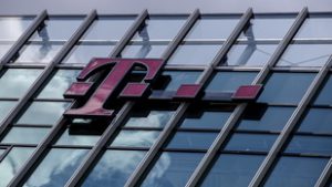 Változások a Magyar Telekom élén, több felsővezető távozik