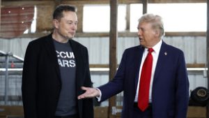 Helyzetbe hozná a Teslát Donald Trump, Elon Musk igényeire szabnák a szabályozását