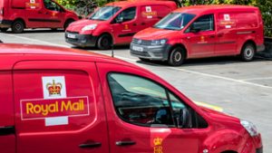 Cseh milliárdosé lesz a brit Royal Mail