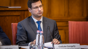 Most már biztos, Gulyás Gergely szakított az ünnepi hagyománnyal