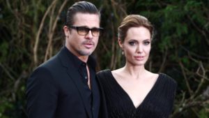 Nyolc év huzavona után hivatalosan is elvált Angelina Jolie és Brad Pitt