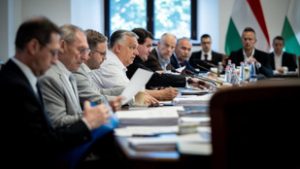 Ismét összeült a kormány, fontos döntést hozhatnak
