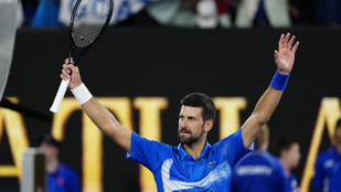 Novak Djokovics úgy folytatta hadjáratát, hogy közben lehagyta Roger Federert