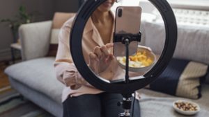 „Volt, aki heti 9,5 millió forintot keresett TikTok live-ozással”