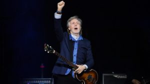 Paul McCartney megkongatta a vészharangot, az alkotókat fenyegető veszélyre figyelmeztetett