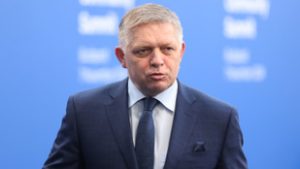 Robert Fico is követné Donald Trumpot, alkotmányban rögzítené, hogy csak két nem létezik