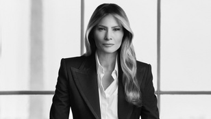 Bemuatta a Fehér Ház Melania Trump hivatalos portréját