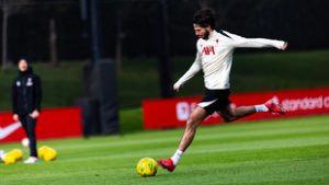 Szoboszlaival rohamoz a szezon első döntőjéért a Liverpool