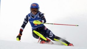 Nemrég egy fadarab beleállt Mikaela Shiffrin hasfalába, most öklömnyi gyémánt került a síkirálynő koronájára