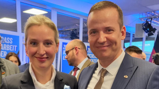 A Mi Hazánk elnöke Weidellel és Chrupallával várta az AfD rekorderedményét