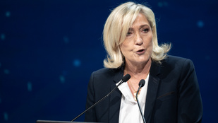 Marine Le Pen „Európa arculcsapásaként” ítélte meg a Trump–Zelenszkij-összecsapást