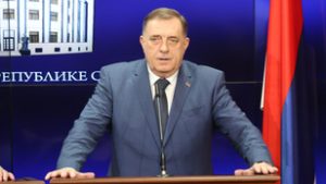 Milorad Dodik aláírta a boszniai szerb igazságügyi szervek szövetségitől történő elszakadásáról szóló jogszabályokat