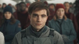 Robert Pattinson meghalt, mégis túlélte ezt az új sci-fit