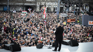 Provokációt, mozgósító erőt és ezeréves stratégiát is látnak Orbán Viktor beszédében