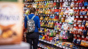 Pattanásig feszült a húr húsvét előtt a boltokban