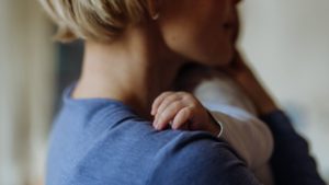 Átalakul a kisgyermekes anyák támogatási rendszere