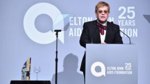 Betiltották Oroszországban Elton John AIDS Alapítványát
