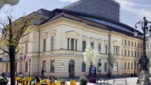Vidnyánszkyék jelöltje visszalépett, négyen maradtak versenyben