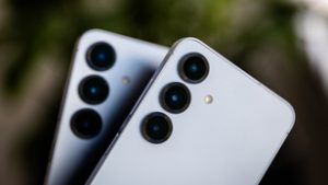 Örülhet, ha ilyen telefonja van: ingyen kap olyan újdonságokat, amelyekért másoknak fizetniük kell