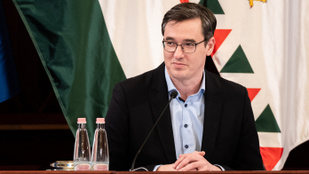 Karácsony Gergely is felszólal a Momentum hétfői demonstrációján