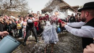 Nem divat már locsolkodni a fővárosban? Utánajártunk!