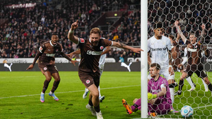 A Leverkusen döntetlenjével tovább nőtt a Bayern München előnye
