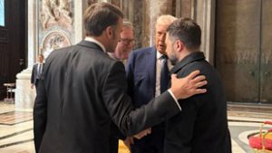 Hivatásos szájról olvasó fejtette meg, hogyan alázta meg Macront Trump