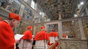 Elsötétítik és áthatolhatatlanná teszik a Sixtus-kápolnát, gőzerővel készülnek a pápaválasztásra