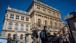 Újabb fordulatot vett az MTA vagyonjogi vitája a 200 éves évforduló előtt egy nappal