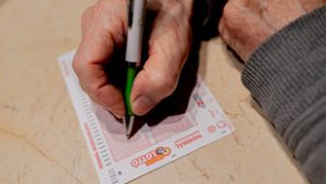 Kihúzták a hatos lottó nyerőszámait