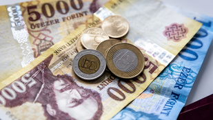 Közel volt a forint a 405-ös szinthez hétfő reggel