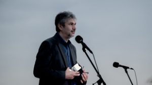 Hadházy Ákosék ezúttal a Kossuth téren tüntetnek, de nem vetették el a hídfoglalás ötletét