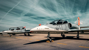 Új korszak a magyar légierőben, Kecskeméten landoltak a Skyfoxok