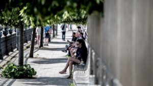 Pénteken még napos, szombattól érkezik a szeles, esős idő