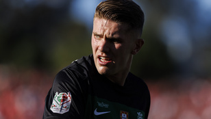 Megszületett a megállapodás: 75 millió euróért igazol csatárt Szoboszlaiék első számú kihívója