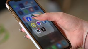 Októbertől nincs több politikai hirdetés a Facebookon és az Instagramon