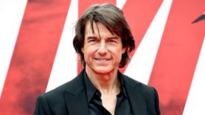 A „kis seggfejből” rajongó lett – Tom Cruise megjelent az őt kritizáló Oasis koncertjén