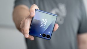 Ennél már nehezen lehetne tökéletesebb a Samsung új hajlíthatója