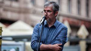Lyukas gumikkal jelentkezett Hadházy Ákos „Pusztaverszájból”: A miniszterelnök úrnak azt üzenem, hogy menjen a picsába