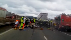 Megrendítő, testkamerás videót tett közzé a rendőrség, halálos baleset az M1-es autópályán