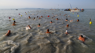 Újra elhalasztották a Balaton-átúszást