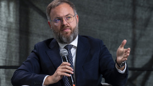 Orbán Balázs szerint a magyar miniszterelnök érdeme is, hogy sikerült a Trump–Putyin-találkozó