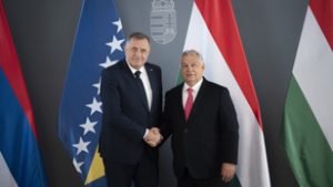 Egy év börtönt kapott Orbán Viktor szövetségese, Moszkvához fordul segítségért