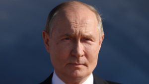 Nukleáris bombázókat vezényelt közelebb Európához Vlagyimir Putyin