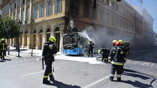 Befejezték a sorozatos kigyulladások miatt a budapesti buszok vizsgálatát, Karácsony Gergely felvázolta a megoldást