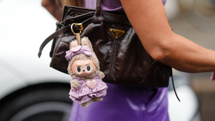 Labubu-őrület: a Barbie babák és a Hello Kitty figurák sem produkáltak ekkora bevételt
