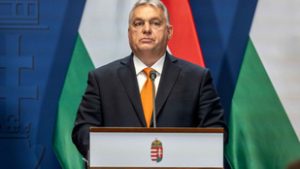 Nekiment Orbán Viktornak a The Wall Street Journal újságírója