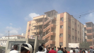 Négy újságírót ölt meg egy izraeli bomba, köztük az AP és a Reuters munkatársait