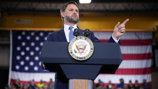 Meglepő kijelentést tett J. D. Vance, kész átvenni az elnöki posztot Donald Trumptól