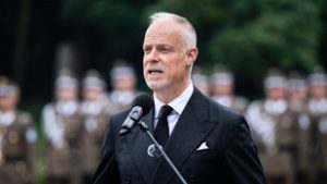 Szalay-Bobrovniczky Kristóf Ruszin-Szendi Romulusznak: A stúdióba is fegyverrel érkezik?